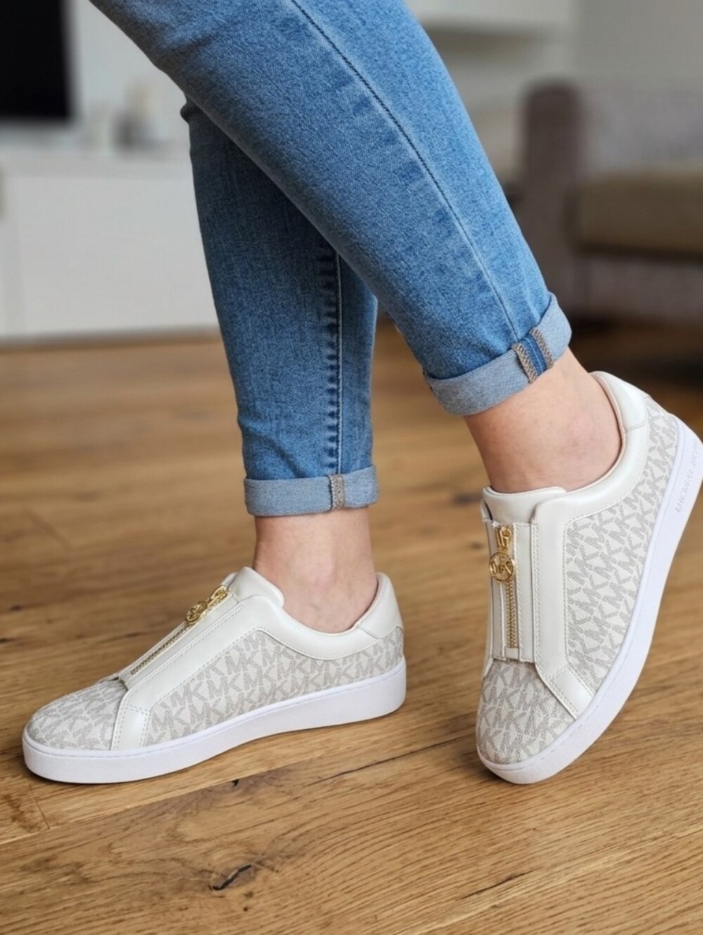 Michael Kors MK Monogram Zip Slip-On Sneakers Keaton Vanilla 7 NWOT Beige Cream